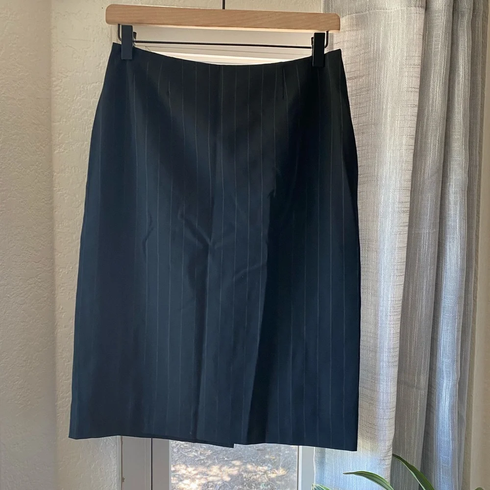 Max Mara Pinstriped Wool Skirt Black Size 4 - Picture 1 of 9